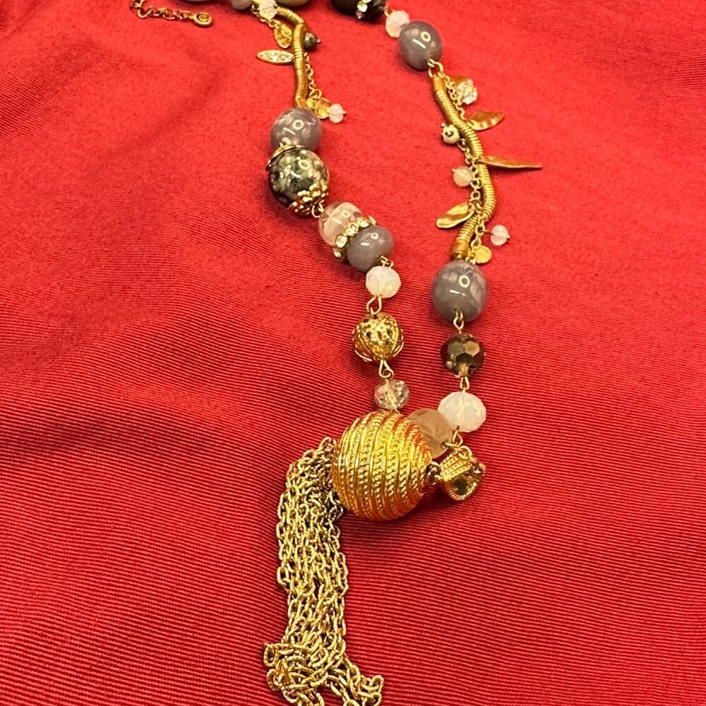 C 1946 Long Gold-Tone Tassel Pendant Necklace Assorted Beads